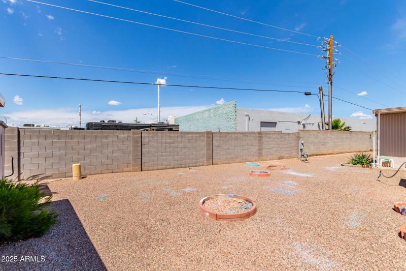2700 E Allred AVE R87