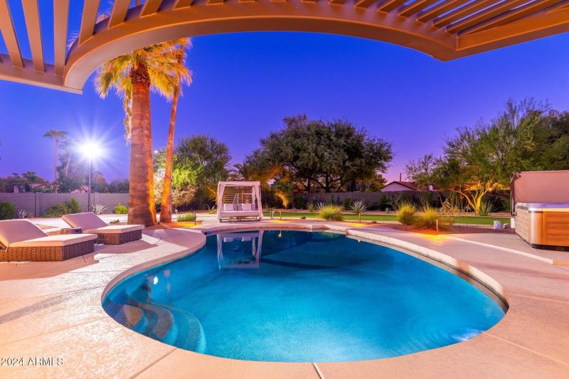 6025 E Charter Oak Rd - 84