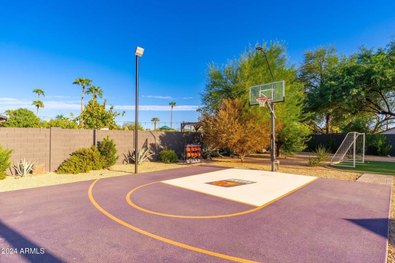 6025 E Charter Oak Rd - 66