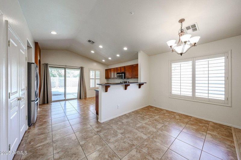 Kitchen/Dining