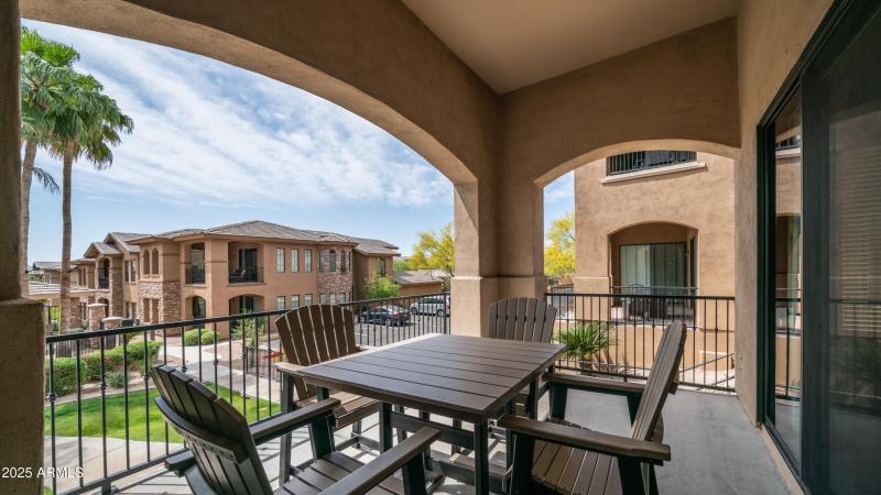 15550 S 5th Ave Unit 108 Exterior Photos