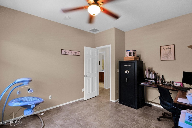21 Bedroom #2
