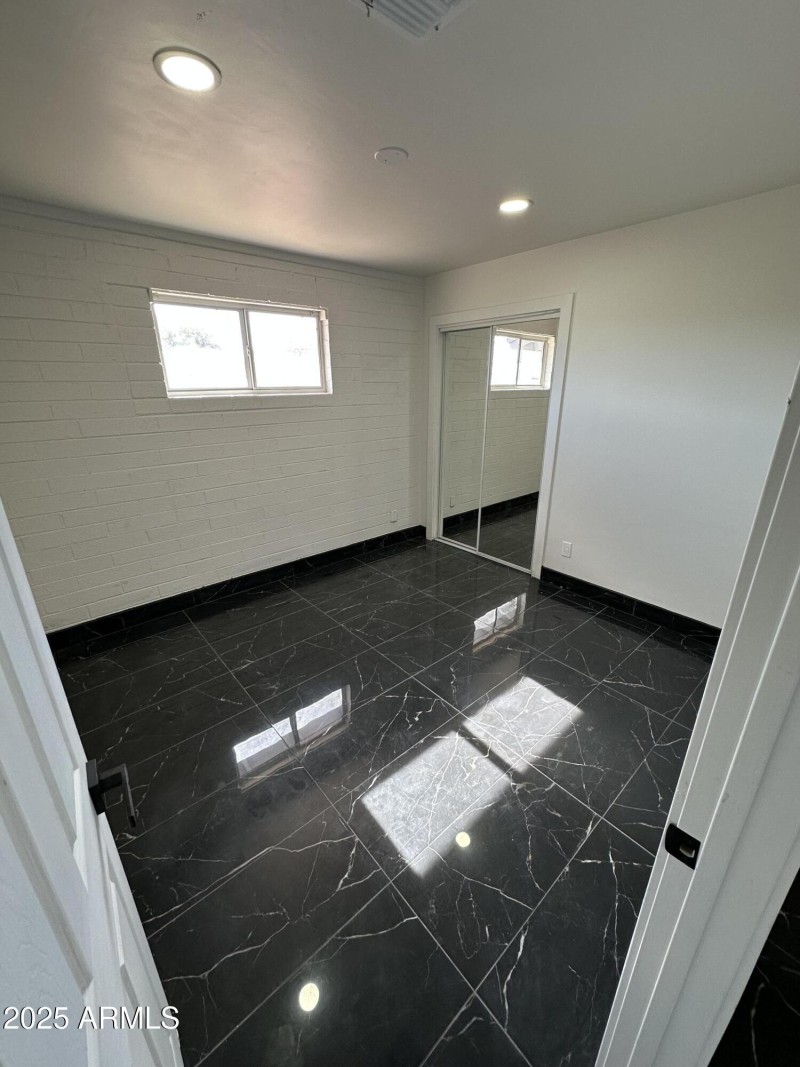 Apt 4,5,6,7 Bedroom