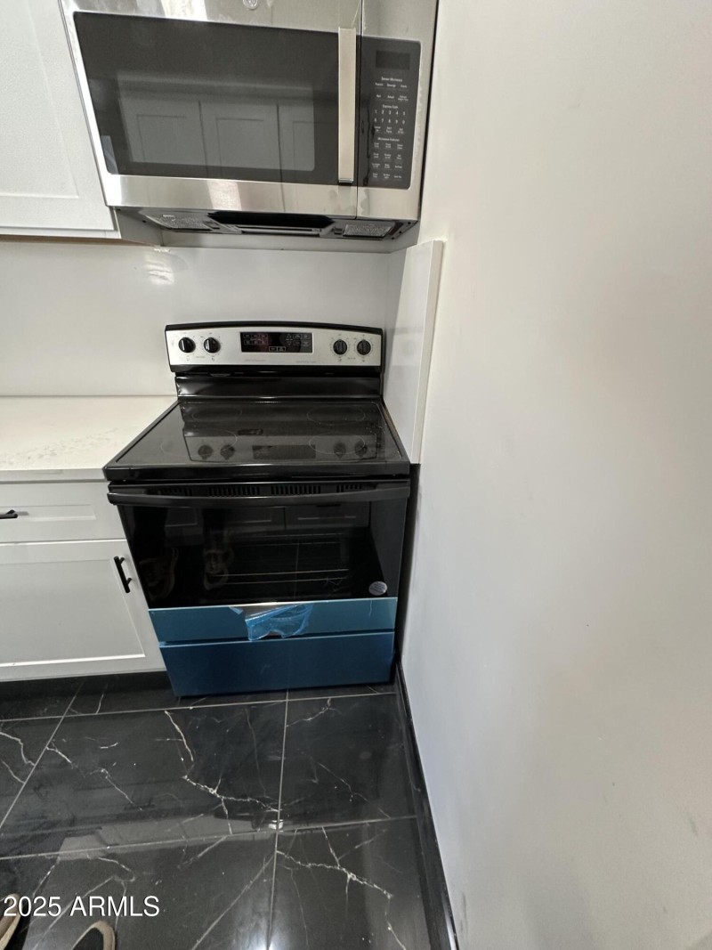 Apt 4,5,6,7 Stove