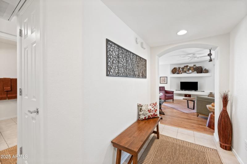 5-16631EELB212-ocupix