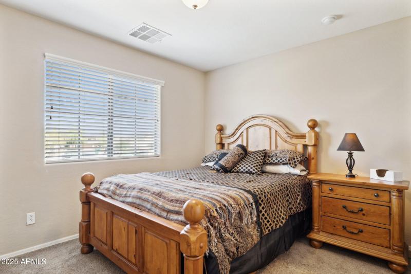 31-web-or-mls-21019-n-sansom-dr