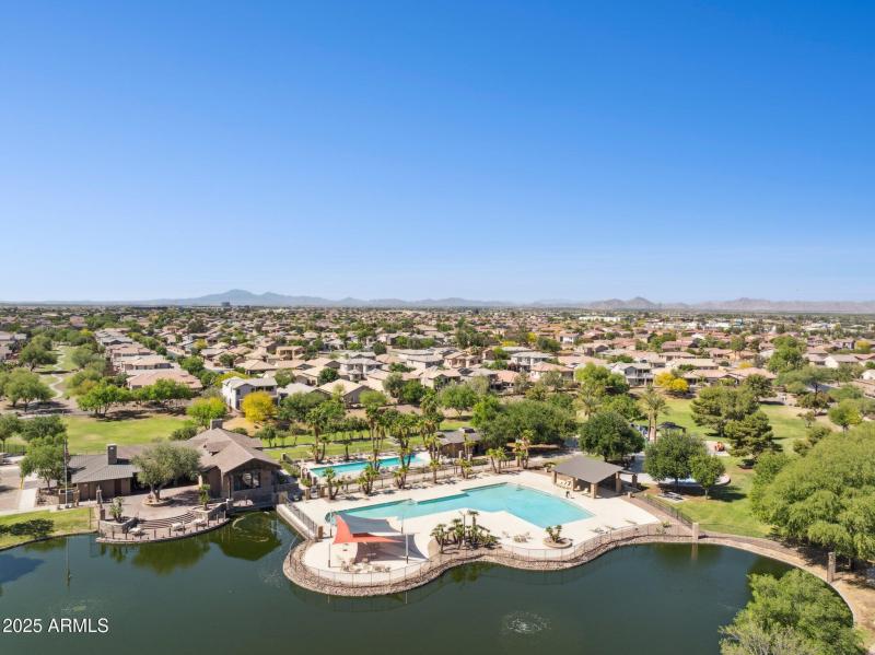 44-web-or-mls-21019-n-sansom-dr