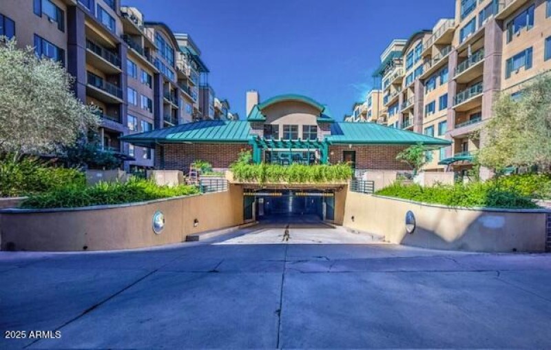 Parking Garage
