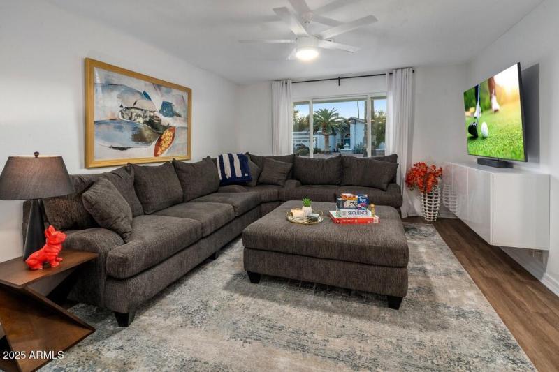 0C115BD9-0B74-4492-B74B-DA4873B7C7EB_1_1