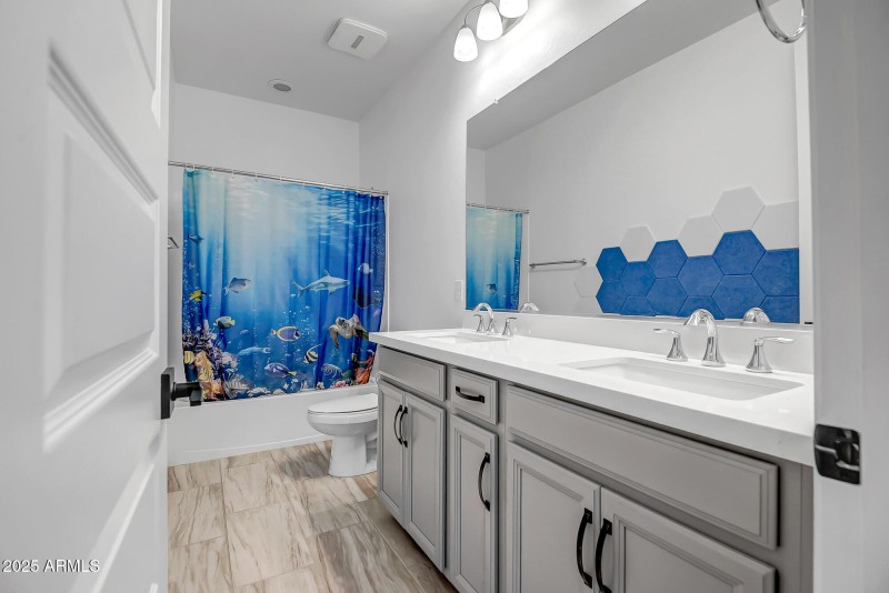 FULL BATH UPSTAIRS