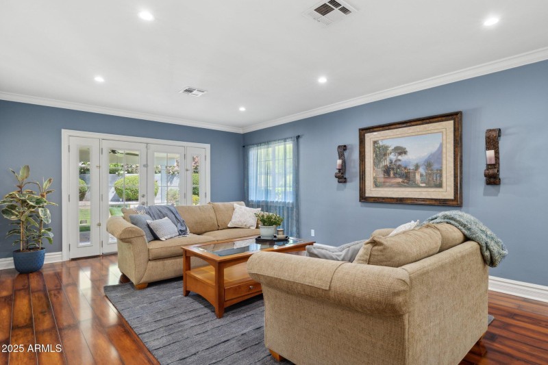 Comfortable Great Room