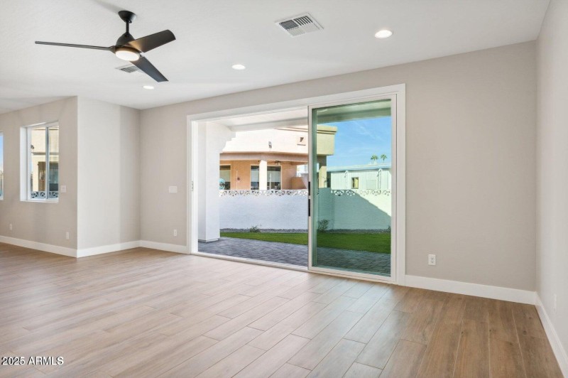 GREAT ROOM 1