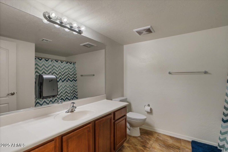 Basement Full bath