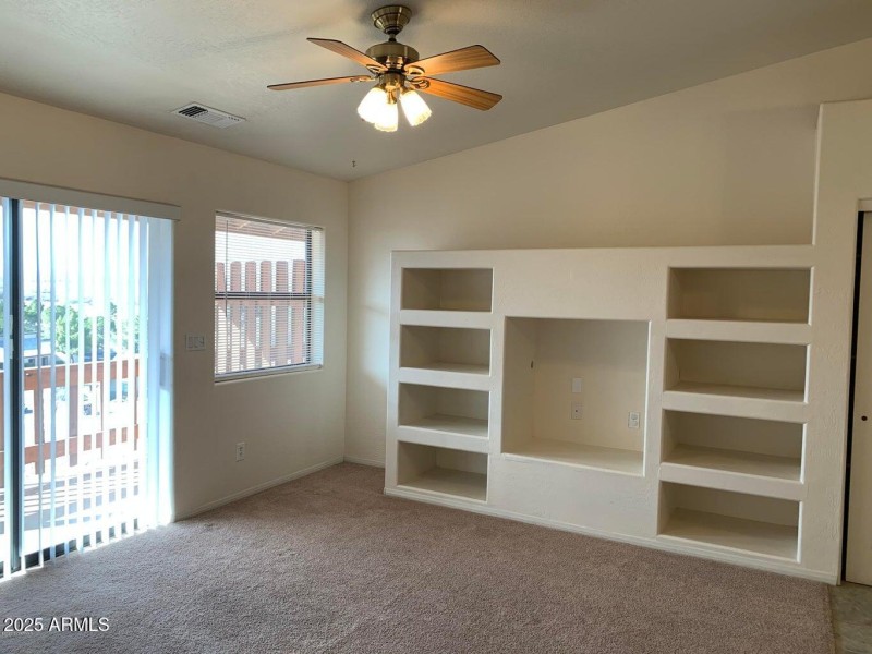 Living room 3