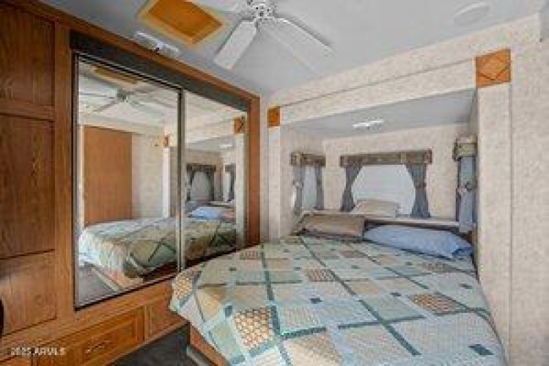 thumbnail-019698d3-5310-71de-97c0-1851d2