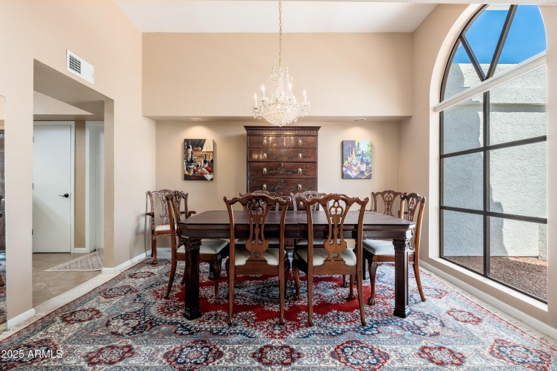 Dining room 13' x 12' W