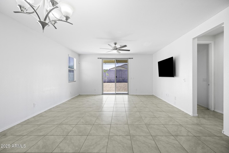 40015WCraneDrive-34