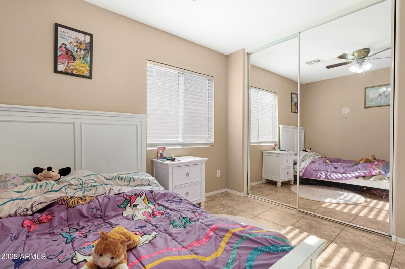 1st Guest Bed 2