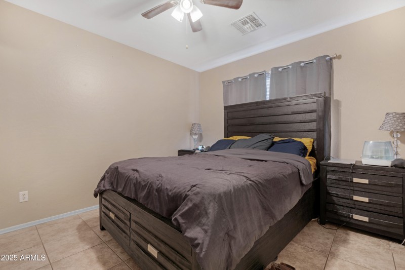 Master Bed 1