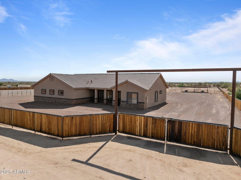 3-web-or-mls-DJI_20250430220046_0105_D