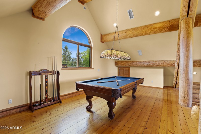 Loft 1
