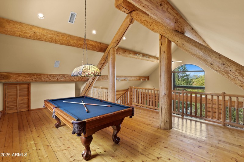Loft 2