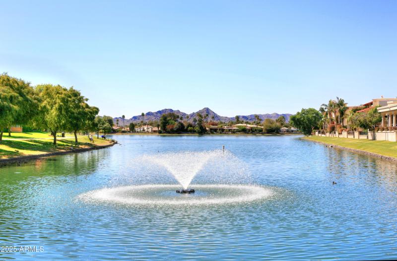 Walk to Mercado Shops Marguerite