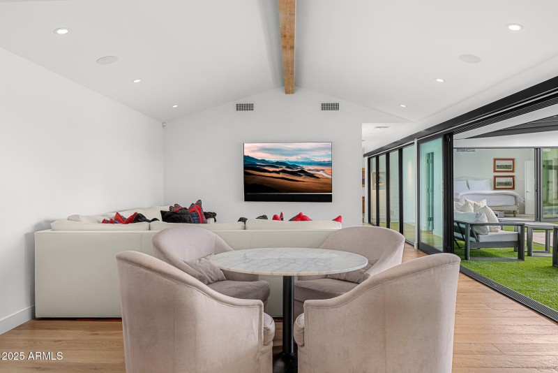 Breakfast Nook/Family Room