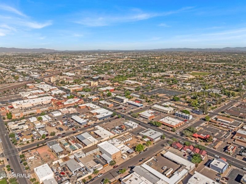 Aerial - Map Callouts - 5601 W Glendale