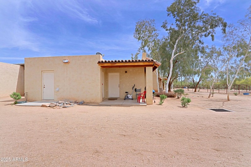 Apartment - 2Bed1Bath - Exterior