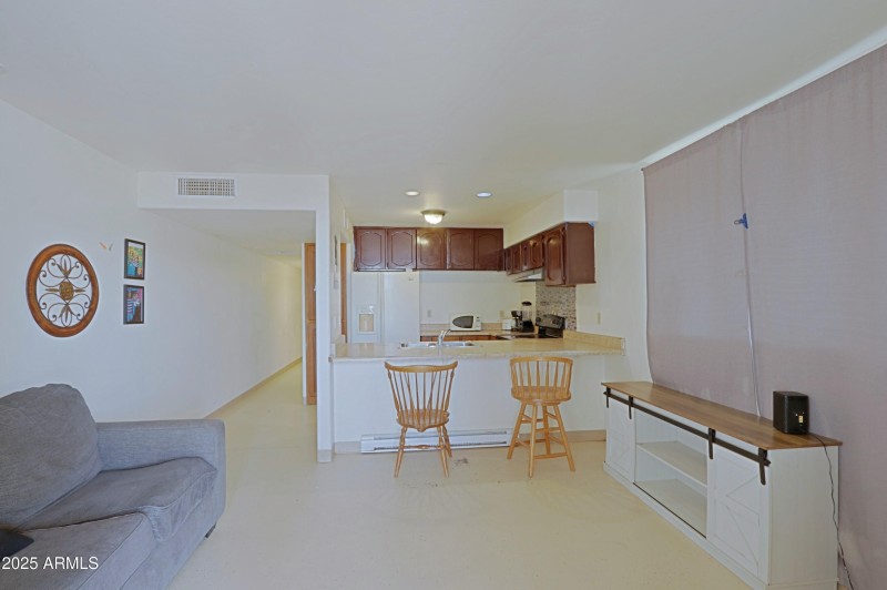 Apartment - 2Bed1Bath - Living Room