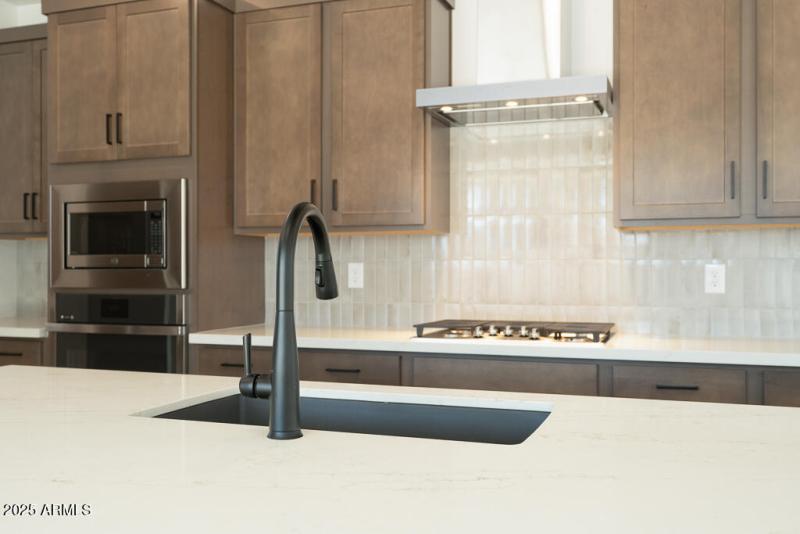 Tri Pointe Terraza 89 - Kitchen-3MLS