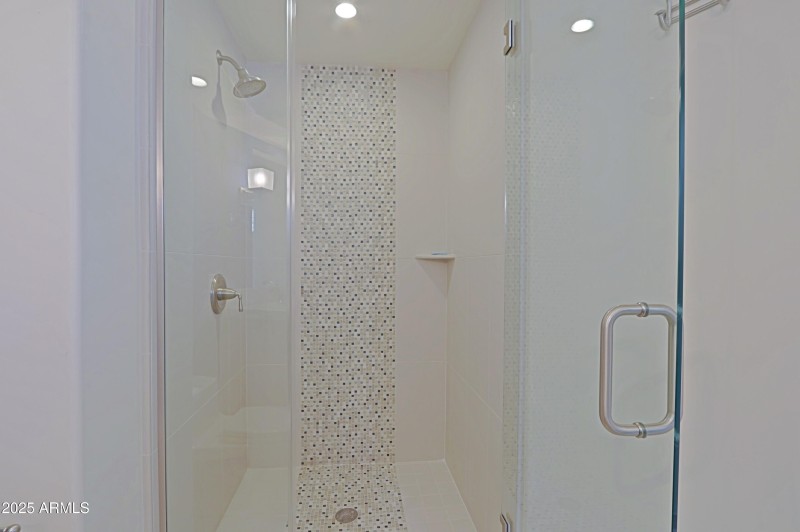 House - 2nd Bedroom Bath 2