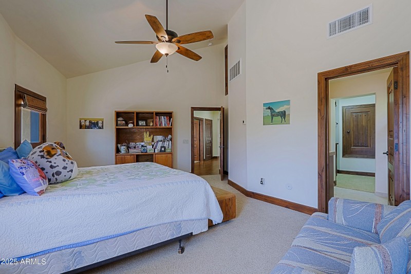 House - 2nd Bedroom Suite 2