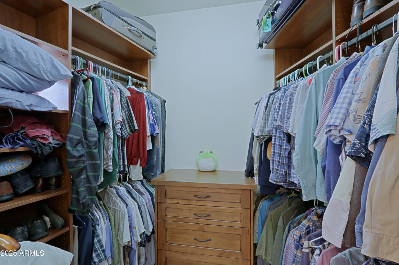 House - Master Closet 1
