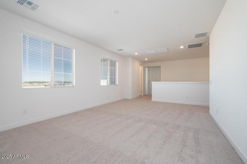 Tri Pointe Terraza 90 - Loft-2MLS