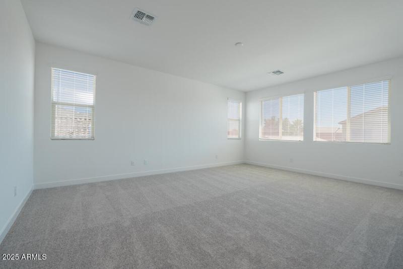 Tri Pointe Terraza 90 - Primary Suite-1M