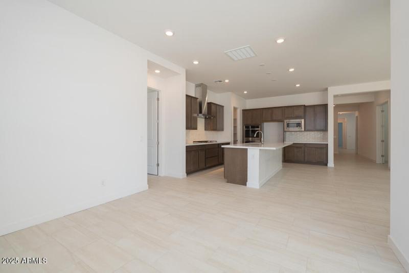 Tri Pointe Terraza 91 - Dining-2MLS