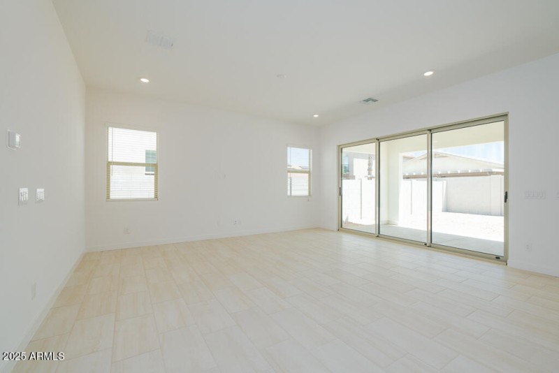 Tri Pointe Terraza 91 - Great Room-2MLS