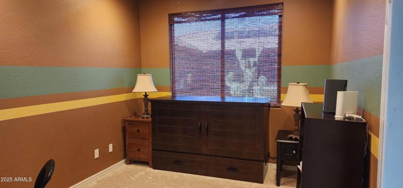 Guest bedroom 3/ Den