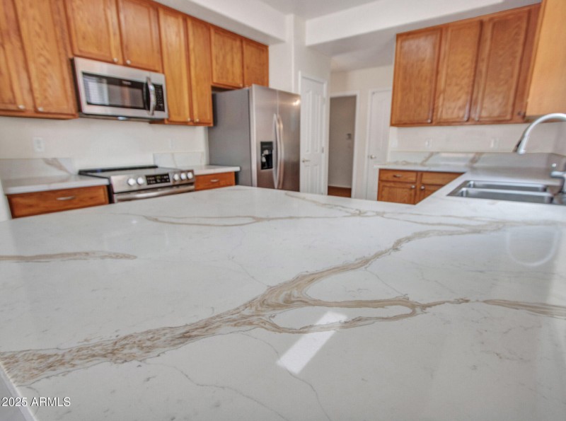 08-Kitchen (2)