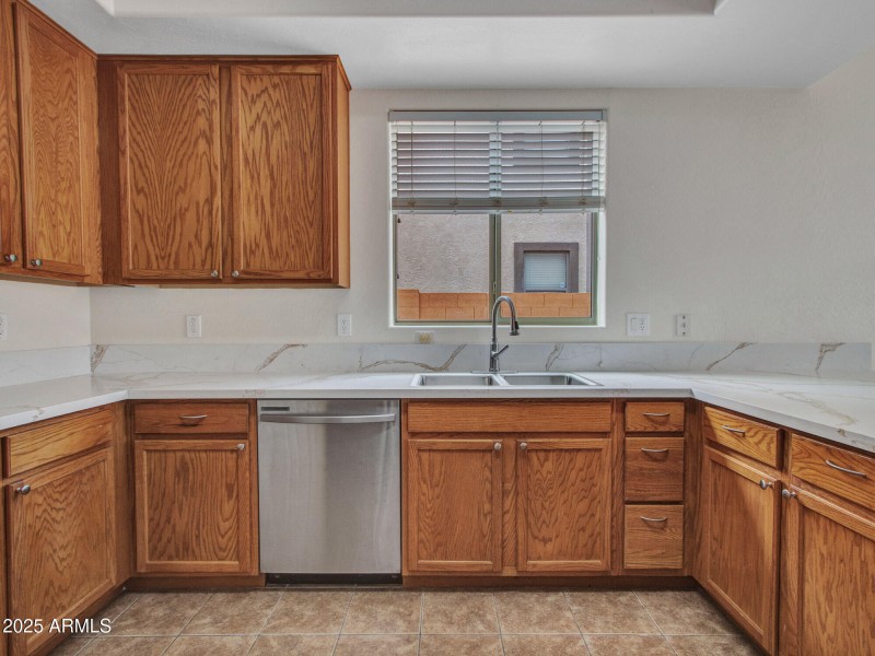 08-Kitchen (5)