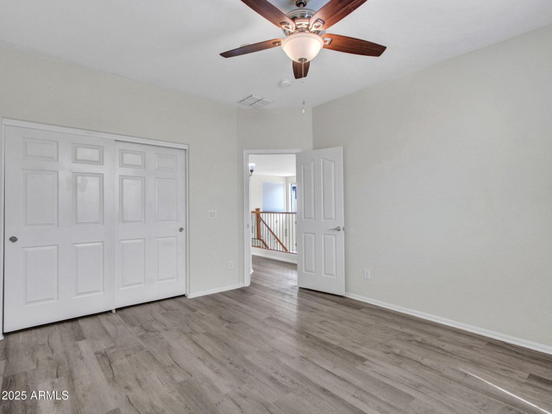 15-Bedroom3 (2)