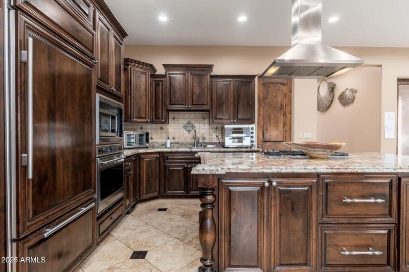 13206 N 64th St - 15