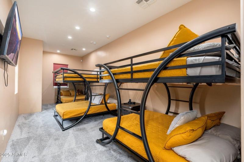 13206 N 64th St - 30