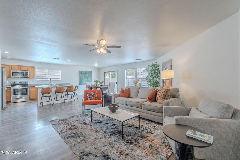 20-web-or-mls-Sunshine-20