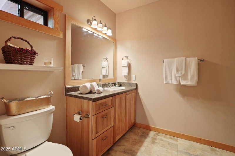 Master bdrm bath