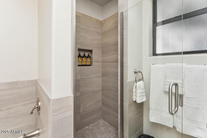 2nd Bathroom