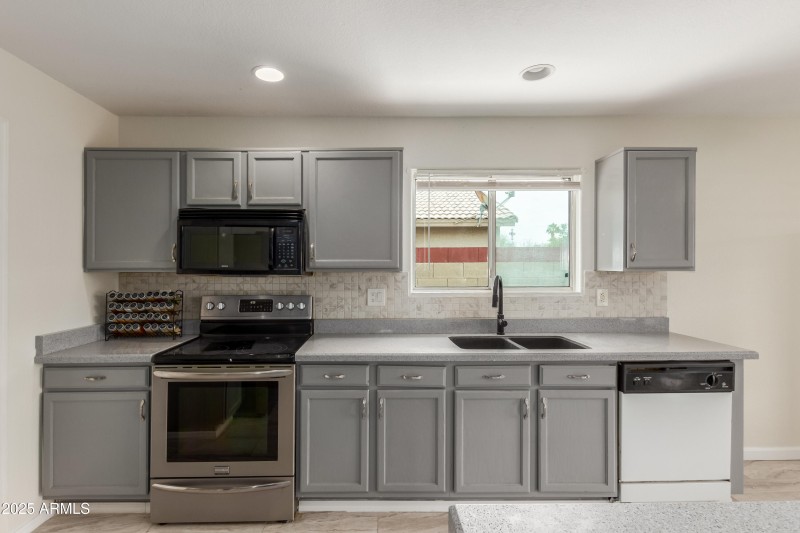 Kitchen 2