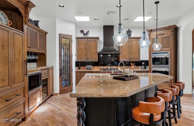 27601 N 110th Pl-large-019-036-27601 N 1